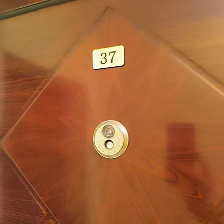 Golden Hermes, Z Basenem Apartman Napospart