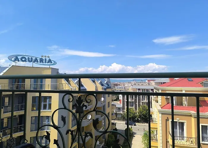 公寓 Golden Hermes, Z Basenem 阳光海滩