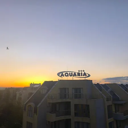 Golden Hermes, Z Basenem Apartament